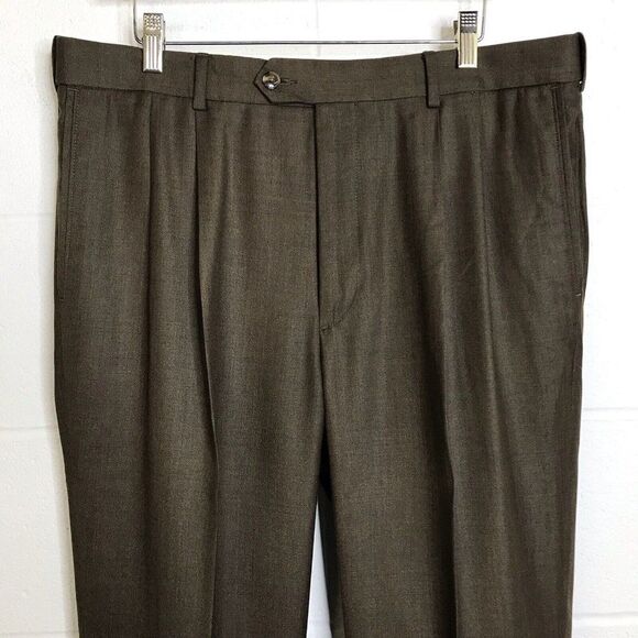 Roundtree & Yorke Mens Easy Care Brown Dress Pants Pleated Slacks 36x29 - Picture 2 of 10